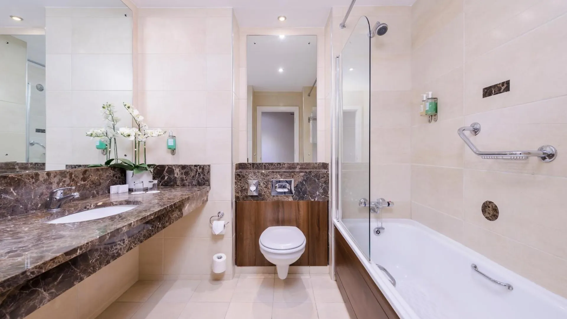 Glashaus Hotel Tallaght