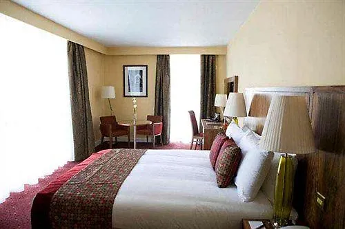 Glashaus Hotel Tallaght
